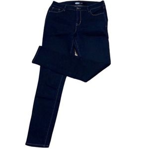Old Navy Rockstar Super Skinny Jeans